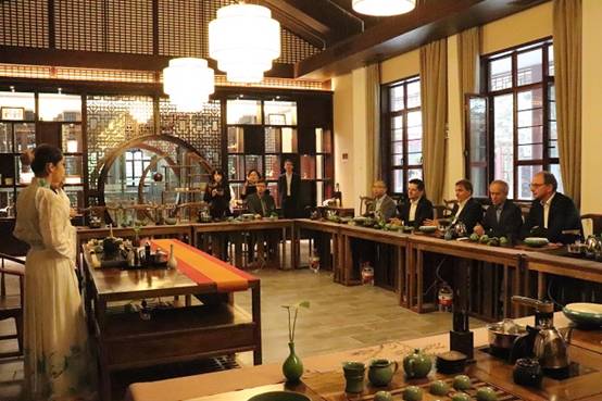 http://www.xisu.edu.cn/__local/5/B2/C5/D7E780031A9A1D5EFAC5A2D7F89_97A3CA61_2B71F.jpg
