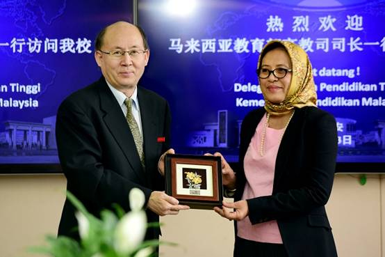 http://www.xisu.edu.cn/__local/1/28/C1/CF80D9E75F57F9C023C3AF70F5A_5C253BC1_1D824.jpg